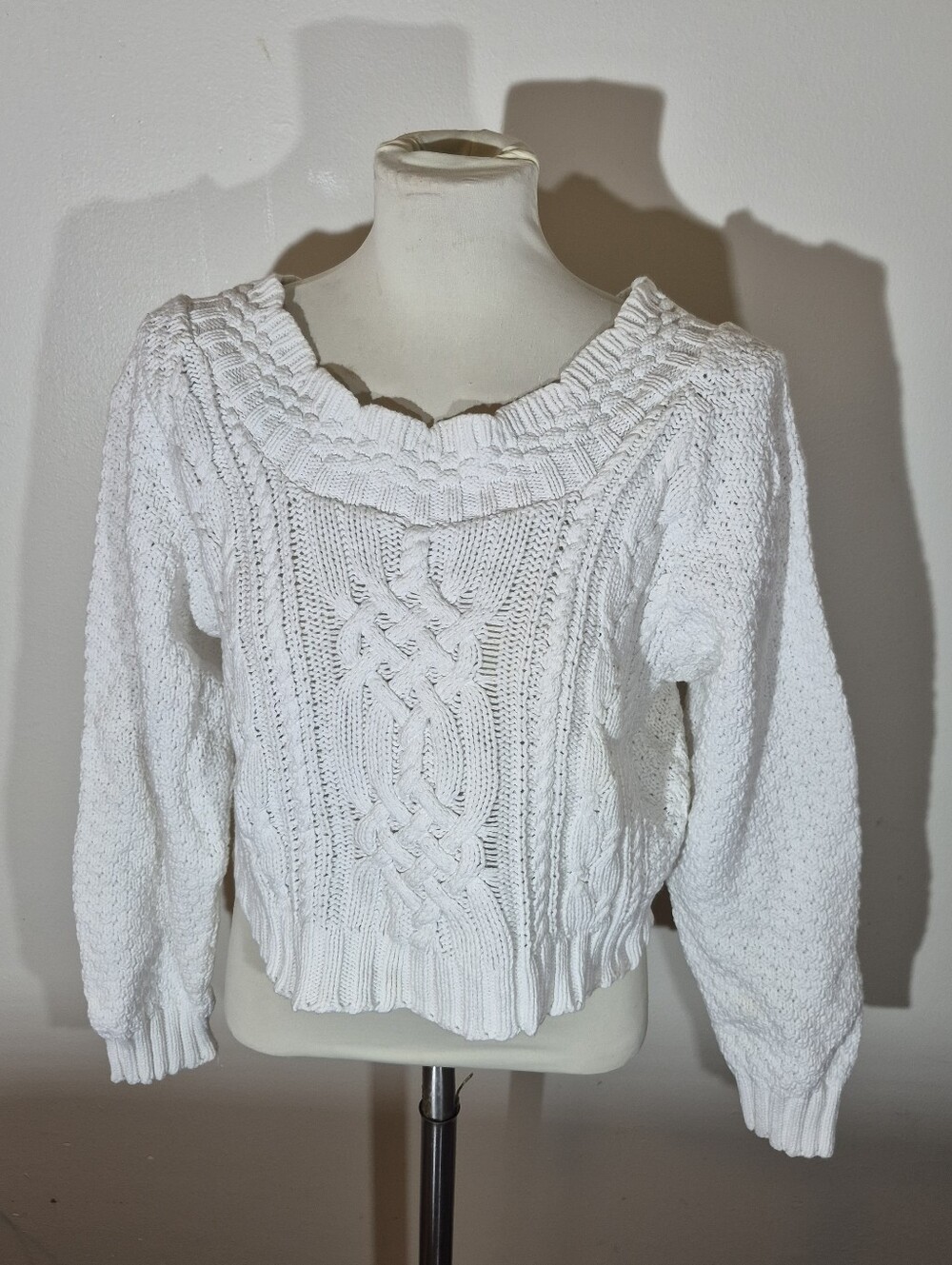 S/m) Vintage Next Issue Cotton Cable Knit Cropped Sweater